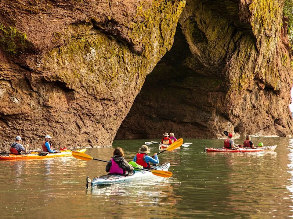  A look at Bay of Fundy Adventures’ Kayak the Sea Caves tourin New Brunswick.