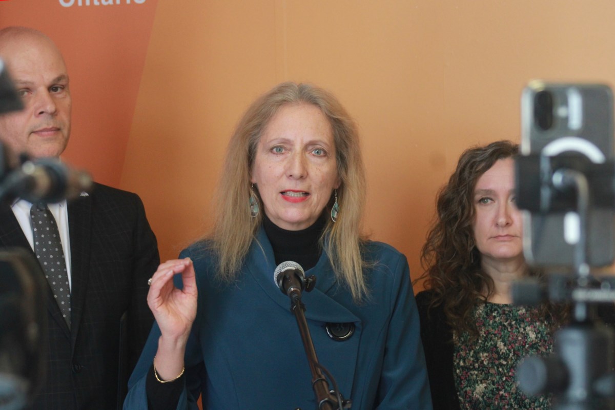 ‘Decisive moment’ for province to reverse LifeLabs’ impending closure: Gélinas