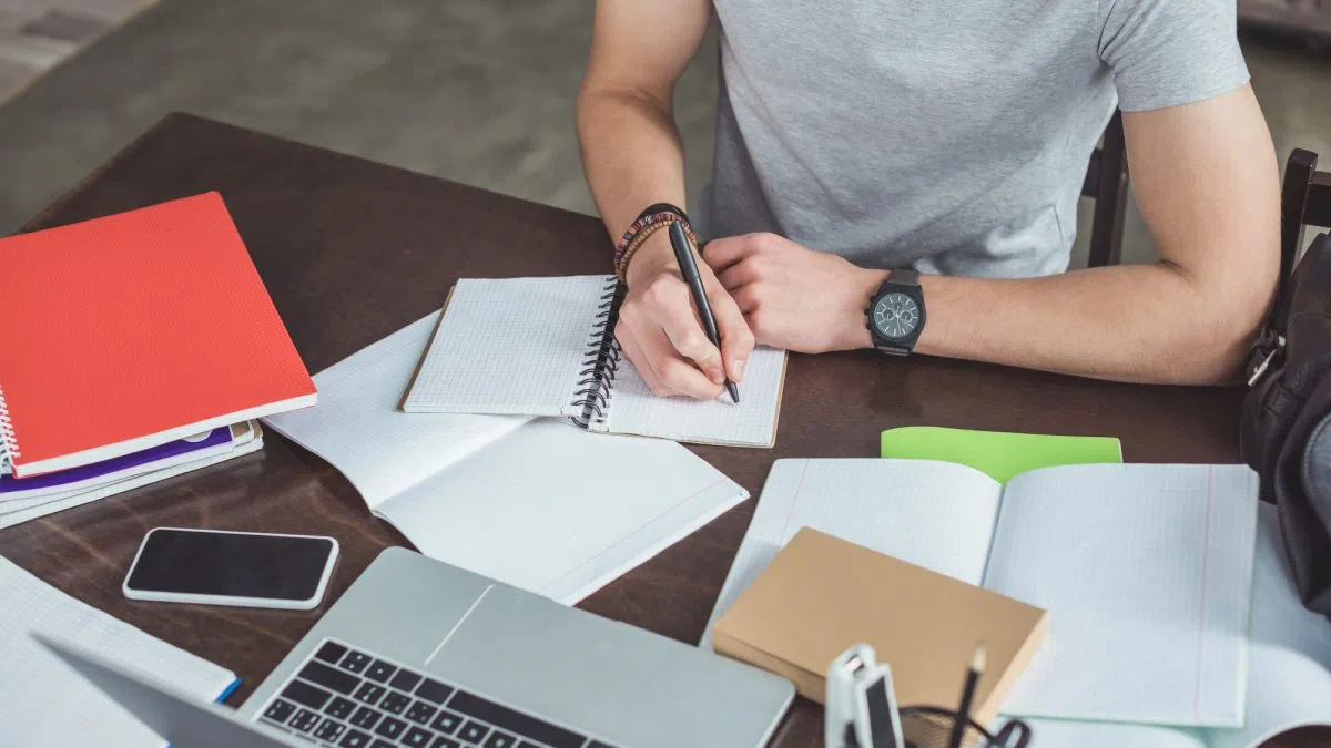 Students to rally in protest