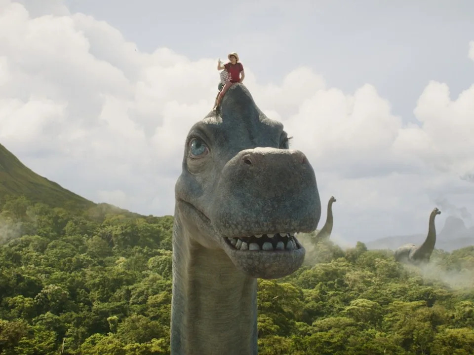 The big beautiful eyelashes of the brontosaurus in the Netflix series One Piece go a long way to make the massive creature more cuddly than frightening. The brontosaurus is the work of Vancouver’s Eyeline VFX studio.