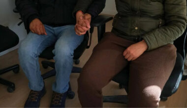 Days before deportation, Ottawa pauses removal of refugee's son, husband