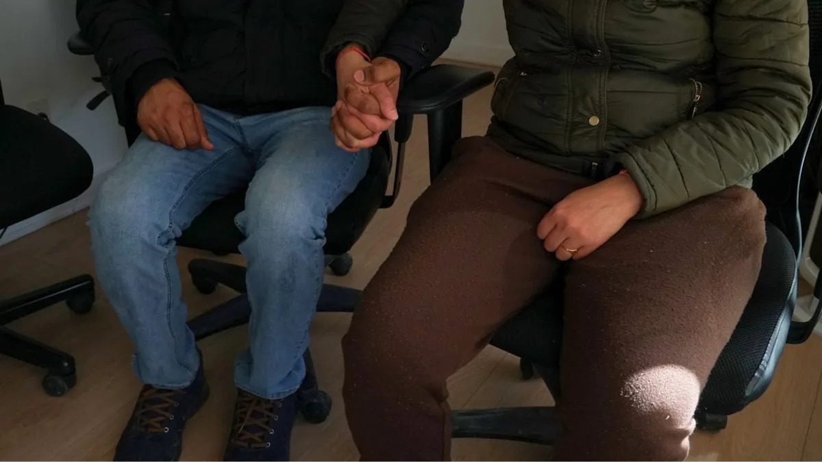 Days before deportation, Ottawa pauses removal of refugee's son, husband