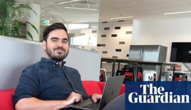 Australian households fear double whammy of rate hikes and higher petrol prices will lead to recession | Australian economy