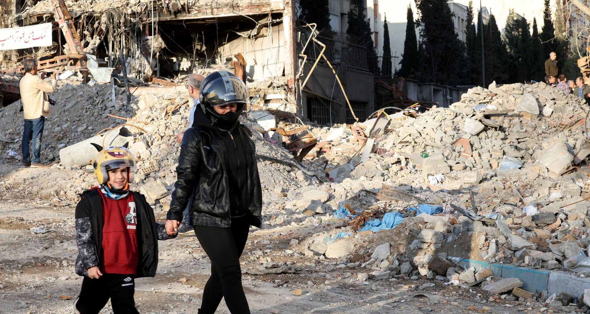 US-Israel war on Iran: What’s happening on day 27 of attacks? | US-Israel war on Iran News