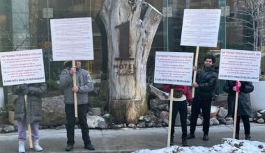 Toronto restaurant launches protest demanding 'fair treatment' from landlord