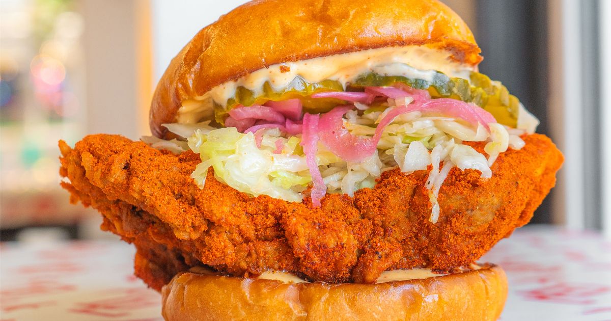 Fried chicken chain that's huge in Vancouver opening first Toronto location very soon