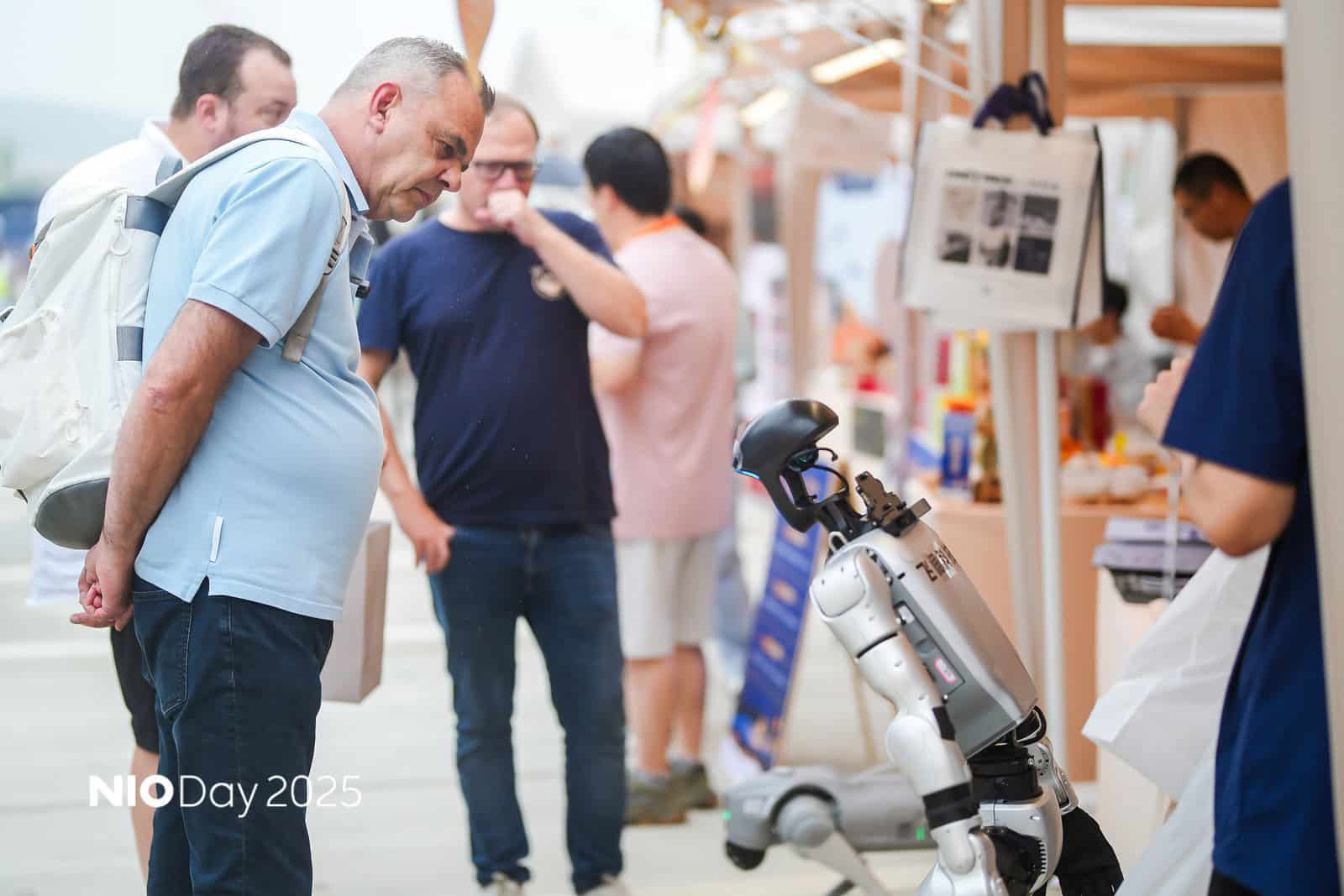 A robot featured at the Nio Day 2025 venue in September 2025.