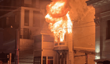 Fire in home above Vancouver restaurant displaces six