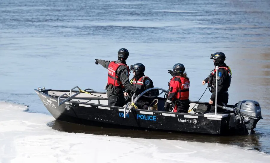 Search resumes for man who fell through ice in Ste-Geneviève
