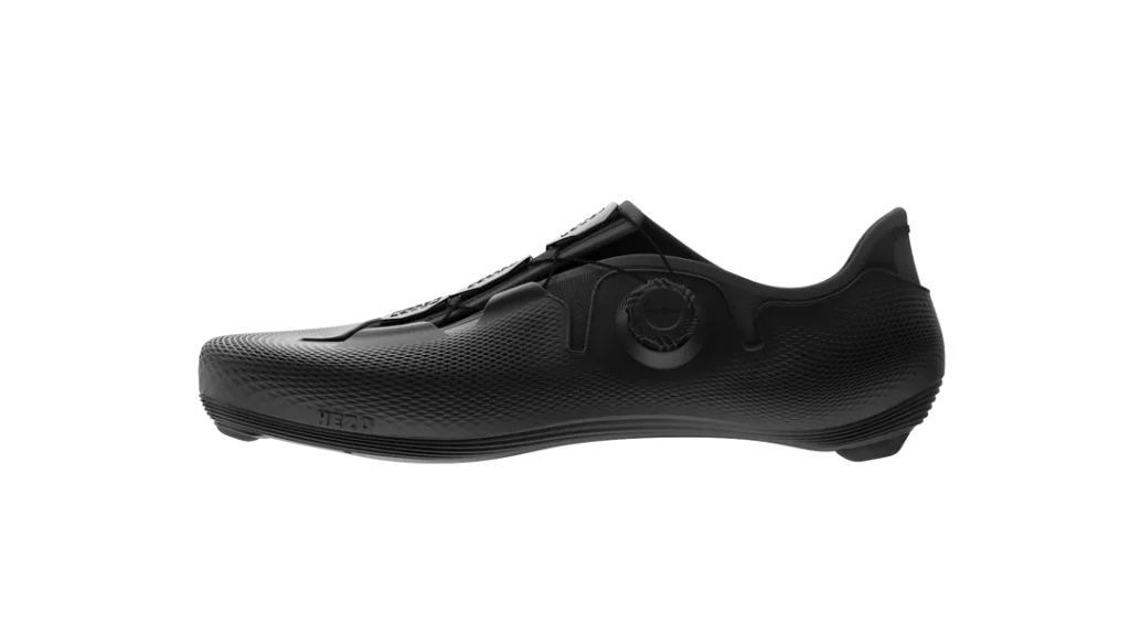 Outer shoe for Helu 02 Carbon. Photo via Hezo.