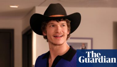 Saturday Night Live: Heated Rivalry’s Connor Storrie makes debut to squealing fans | Saturday Night Live