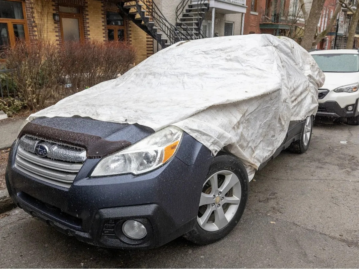 Ice storm prompts Montreal to relax some parking rules