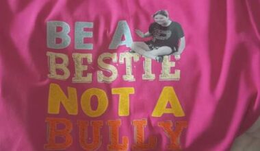 Grieving Winnipeg parents sound alarm on bullying after daughter’s death by suicide