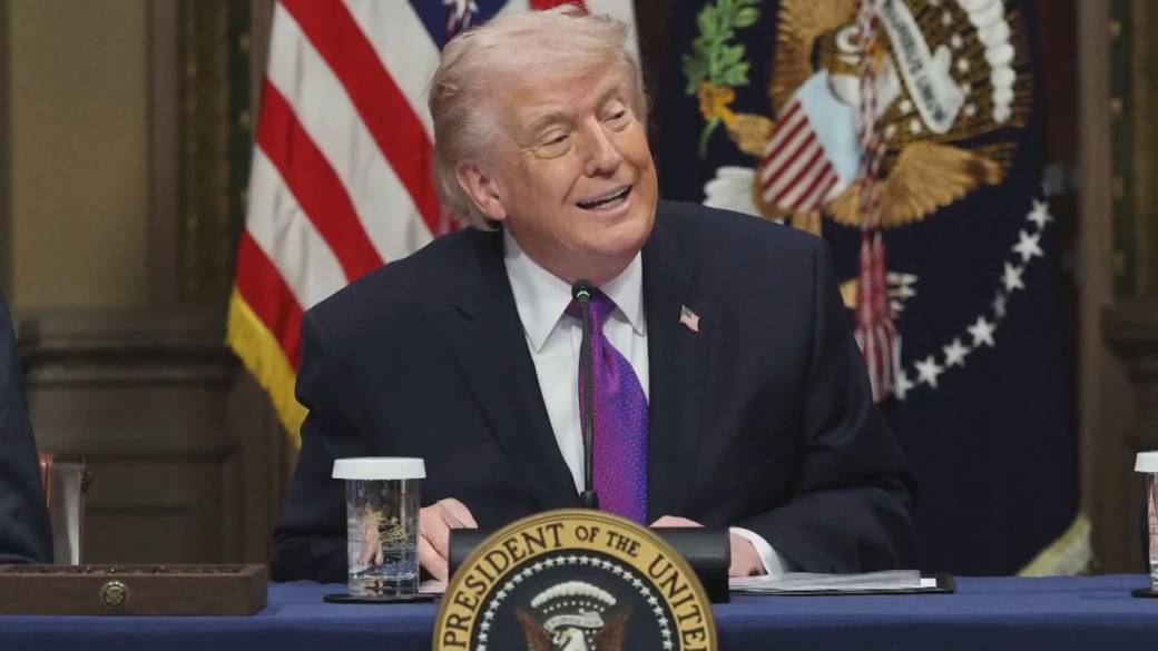 Click to play video: 'How far will Trump go to achieve Iran war goals?'