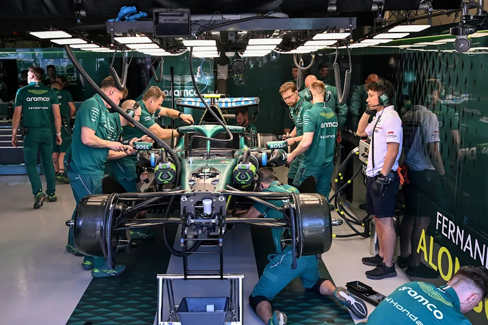 Fernando Alonso, Aston Martin Racing