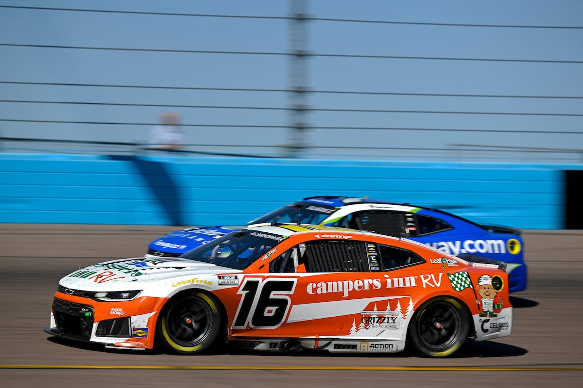 Credit: #16: AJ Allmendinger, Kaulig Racing, Campers Inn RV Chevrolet Camaro