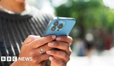 Apple iPhone users in the UK asked to verify age with new update - BBC