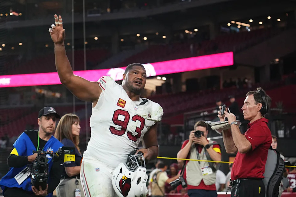 Dec 21, 2025; Glendale, Arizona, USA; Arizona Cardinals defensive tackle Calais Campbell (93) leaves the field following a game against the Atlanta Falcons at State Farm Stadium. Mandatory Credit: Joe Camporeale-Imagn Images