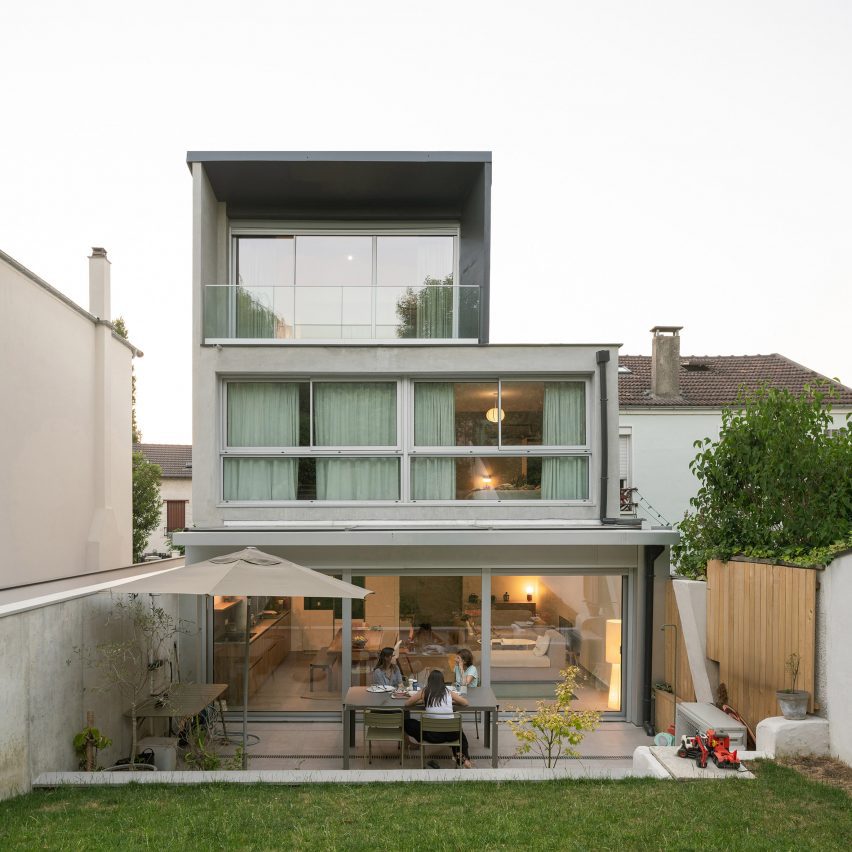Garden facade of 2in1 Houses at Noisy-le-Sec by MXarchitecture