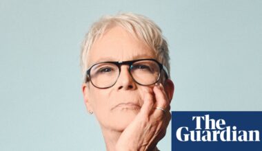 Jamie Lee Curtis to lead Murder, She Wrote reboot movie | Jamie Lee Curtis