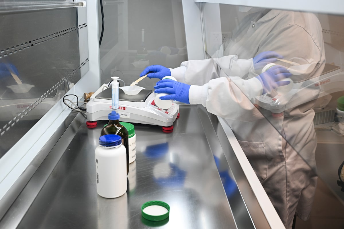 Ottawa should prioritize reviews and procurement of Canadian-made drugs, manufacturers say