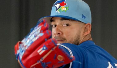 Toronto Blue Jays RHP Jose Berrios (elbow) diagnosed with stress fracture; will miss start of season