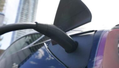 Quebec premier dismisses Doug Ford’s concerns over province’s EV targets - Montreal