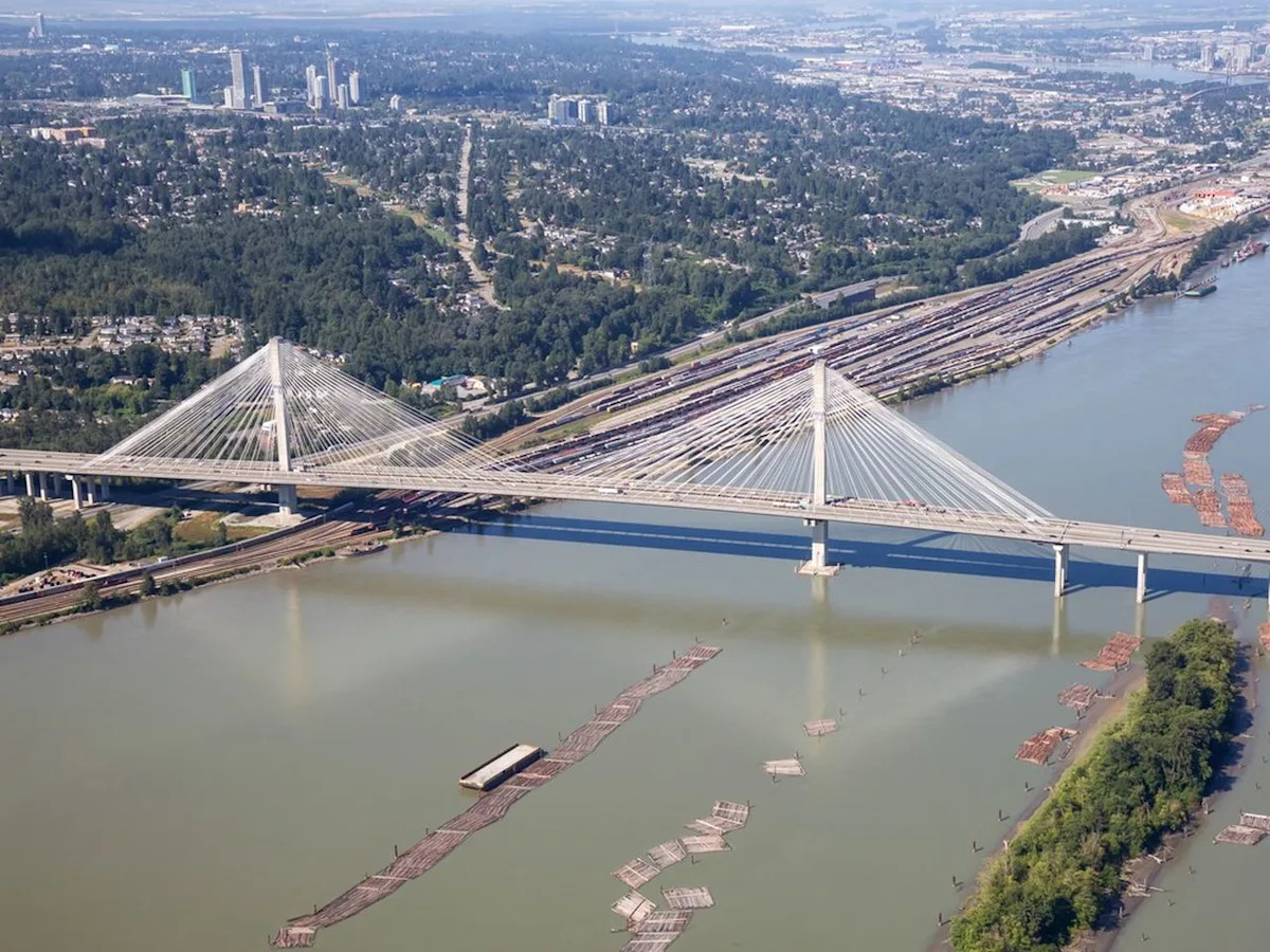 Metro Vancouver unionized outdoor workers vote to strike