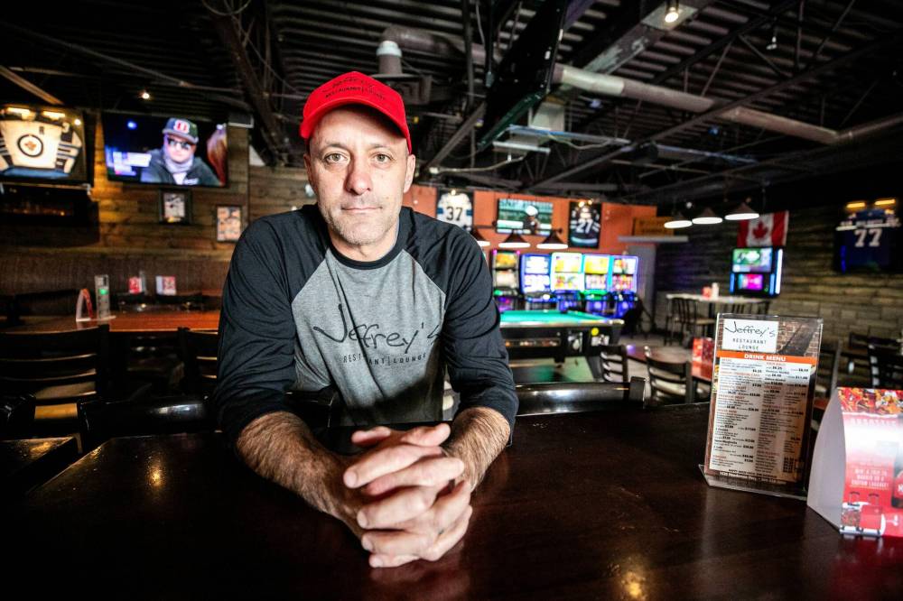 MIKAELA MACKENZIE / FREE PRESS
Jeffrey's Restaurant co-owner Don Mackenzie says he is looking for solutions to dine-and-dashers.