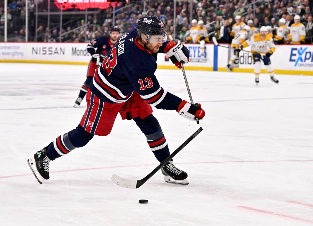 Fred Greenslade / THE CANADIAN PRESS
Winnipeg Jets’ Gabriel Vilardi breaks his stick taking a shot on the Nashville Predators during the second period.