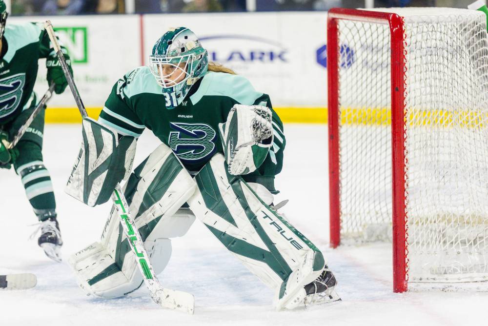 PWHL Photo
The Boston Fleet’s ‘Green Monster’ Aerin Frankel turned away a season-high 35 shots and recorded her second straight shutout over the Vancouver Goldeneyes Tuesday night.