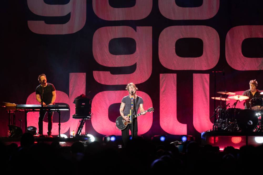 DWAYNE LARSON / FREE PRESS
The Goo Goo Dolls played their Canada Spring Tour 2026 at Canada Life Centre Saturday evening.