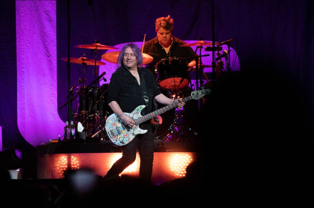 DWAYNE LARSON / FREE PRESS
The Goo Goo Dolls played their Canada Spring Tour 2026 at Canada Life Centre Saturday evening.
