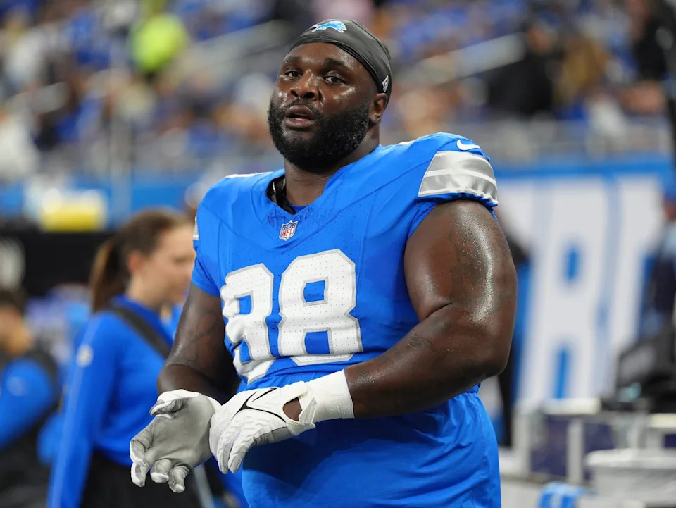 Detroit Lions nose tackle DJ Reader (98) warms up before the NFL game against the Tennessee Titans at Ford Field in Detroit on Oct. 27, 2024.