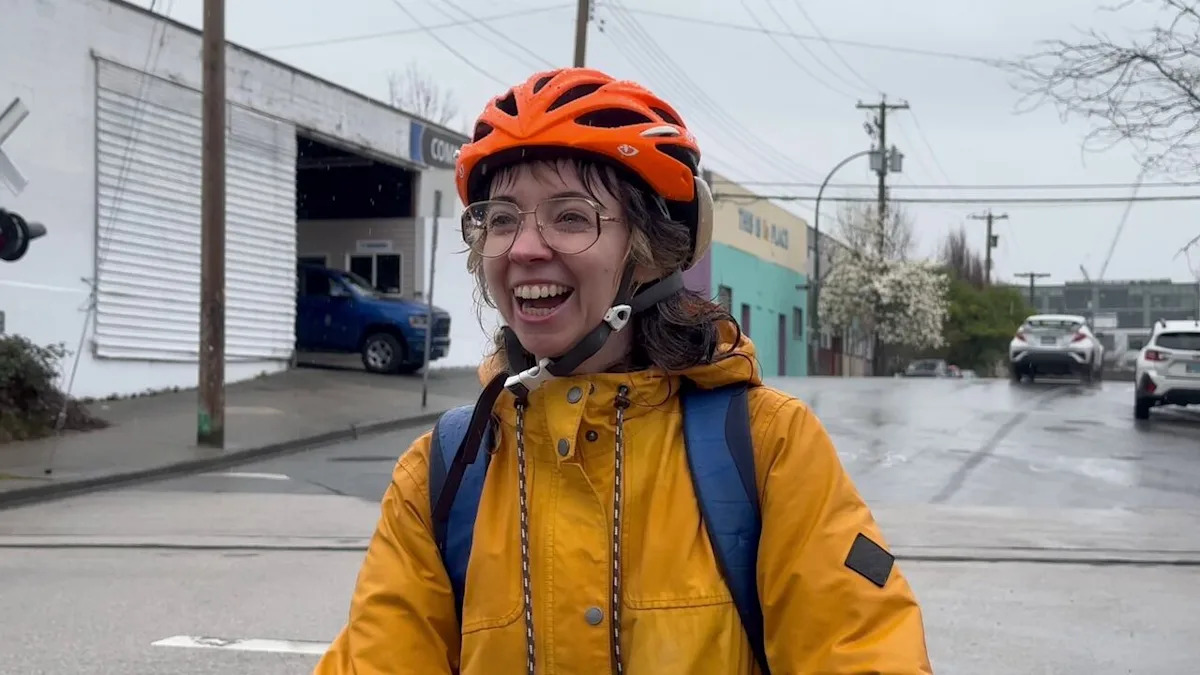 Vancouver woman searches for 'Cinderfella' who lost steel-toed Blundstone boot