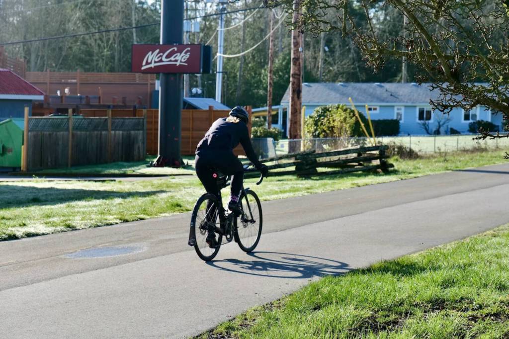 A cyclist on the Lochside Trail. (Tony Trozz0/Peninsula News Review)