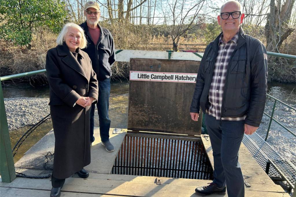 Canada&rsquo;s Minister of Fisheries and Oceans Joanne Thompson, left, Semiahmoo Fish and Game Club board member Bill Ridge, and South Surrey-White Rock MP Ernie Klassen at the SFGC&rsquo;s Little Campbell Hatchery on Feb. 19. (James Wilkins photo/Contributed to Peace Arch News)