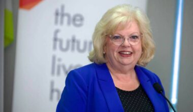 Surrey Mayor Brenda Locke. (Anna Burns/Surrey Now-Leader file)