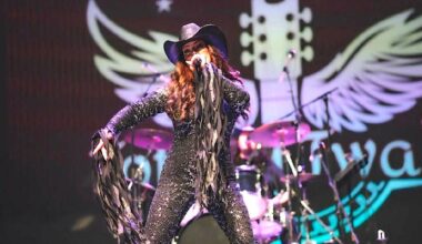 Michelle Reid&rsquo;s busy Totally Twain tribute band hits the stage at The Barn country bar in Guildford on St. Patrick&rsquo;s Day (Tuesday, March 17) for a party of Shania Twain hits, line-dance lessons and more at 15330 102 A Ave., Surrey. For a link to tickets see listing under Concerts. (Contributed photo)