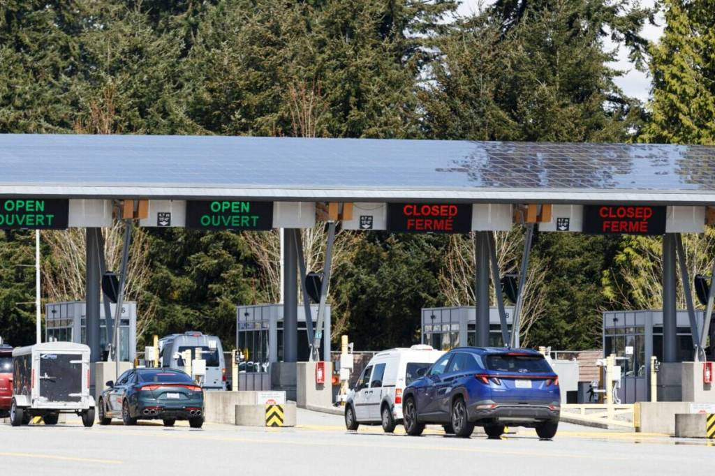 Leave the &lsquo;false moral equivalencies&rsquo; out of judgments around border crossing, this writer says. (Anna Burns/Black Press Media files)