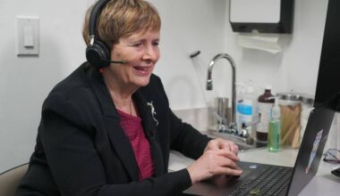 Dr. Judy Dercksen poses for a photo in Avee Health&rsquo;s clinic in Surrey on March 24. (Art Young, Avee Health/ Contributed to Surrey Now-Leader)
