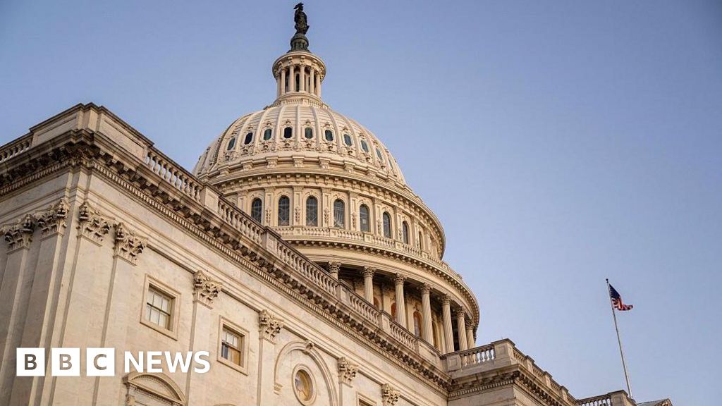 US Senate to vote on Trump's war powers as Iran conflict continues - BBC