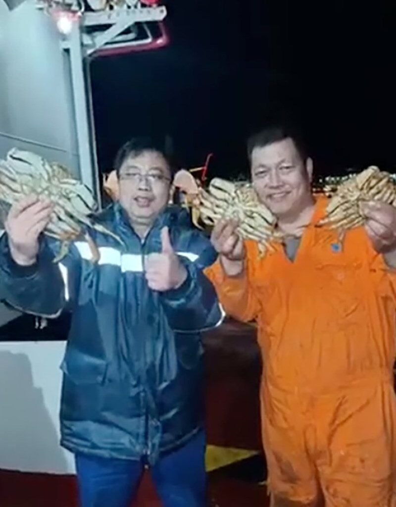 Sailors visiting Vancouver brag of catching hundreds of crabs, investigation underway