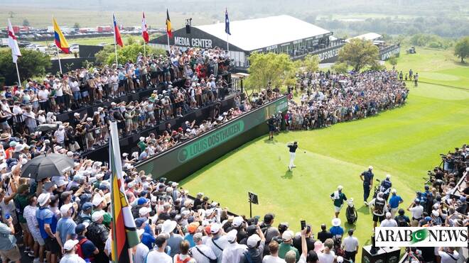 Southern Guards ride local support to top LIV Golf South Africa leaderboard