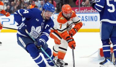 Toronto Maple Leafs top Ducks to end winless streak; Auston Matthews injured after knee-on-knee hit
