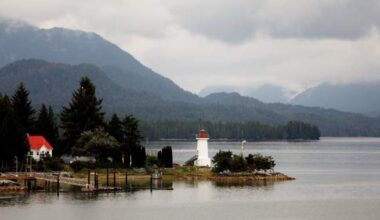 Magnitude 4.8 earthquake strikes off coast of northern Vancouver Island, B.C.