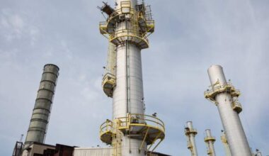 Carbon price would cost Alberta oilsands a Timbit per barrel: climate group