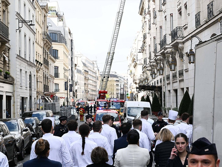 Le Bristol luxury hotel fire ap 3