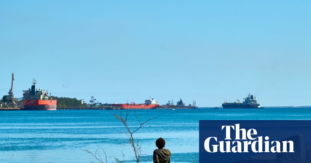 Trump appears to relax de facto oil blockade on Cuba as Russian oil tanker nears island | Cuba