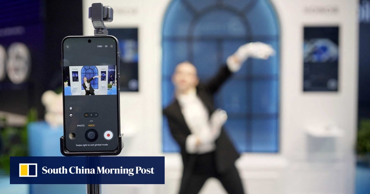 Middle East crisis, global memory crunch dim AI smartphone buzz at MWC 2026